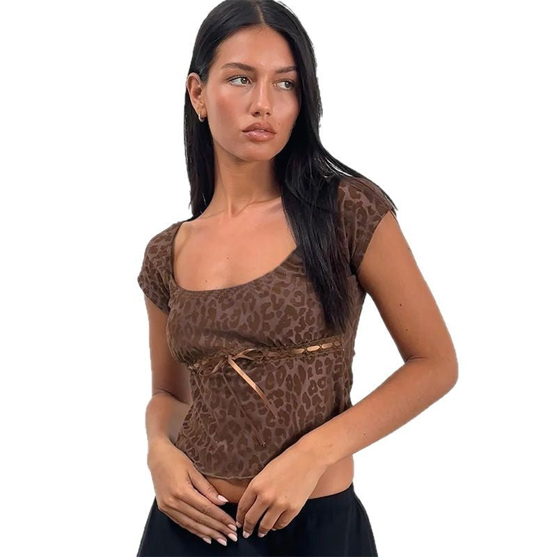 Haut court à motif léopard pour femmes avec lien Chic und Stil