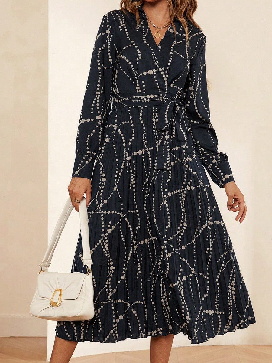Robe portefeuille à manches longues avec drapé et nœud Chic und Stil