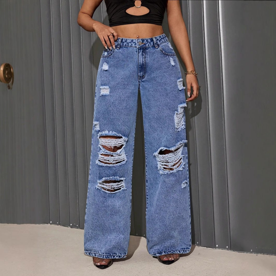 Jean flare femme avec des détails détruits à la mode Chic und Stil
