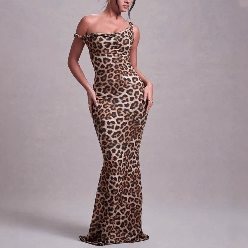 Robe maxi bodycon décolleté off-shoulder Chic und Stil