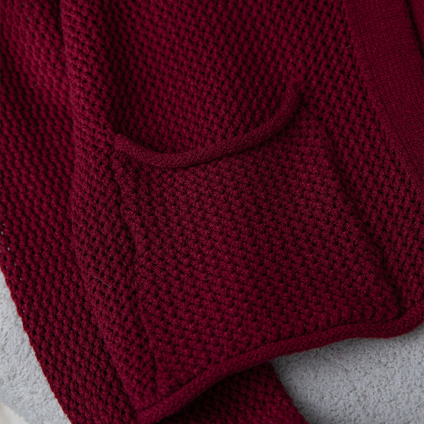Veste en tricot pour femmes avec des boutons décoratifs Chic und Stil