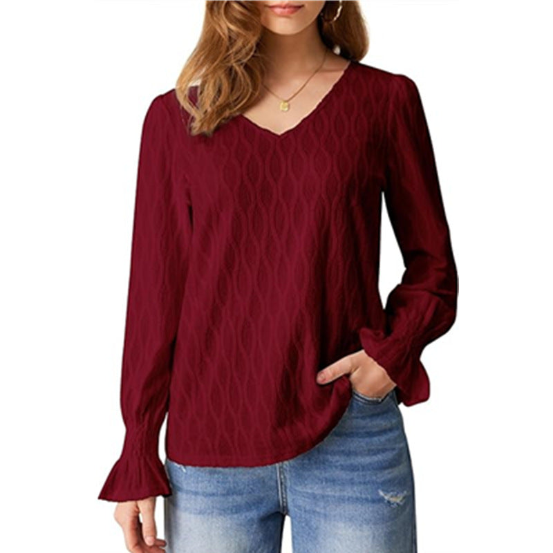 Blouse femme élégante à col en V avec des détails de volants raffinés Chic und Stil