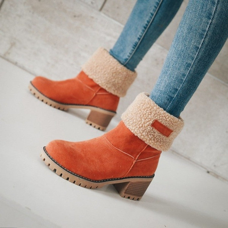 Bottes à tige chaude pour femmes avec un design de plis ludique Chic und Stil