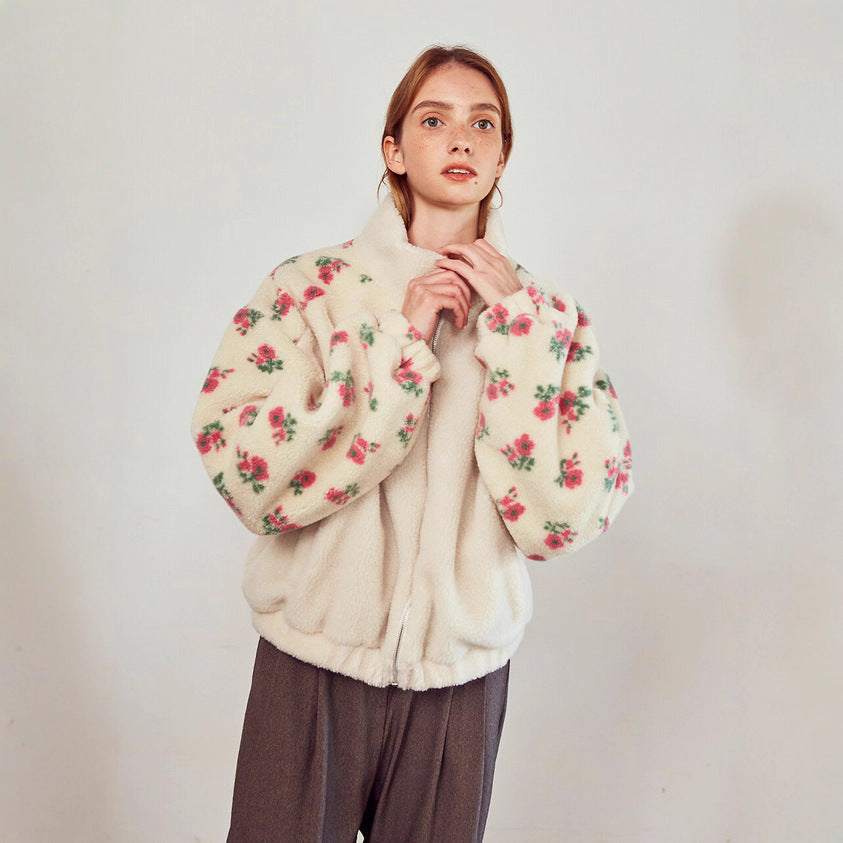 Dames pull en molleton douillet avec design floral Chic und Stil