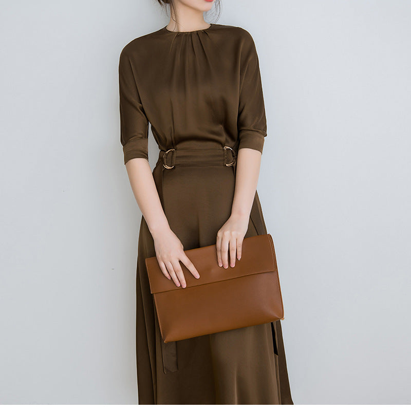 Robe maxi ceinturée pour femmes avec un élégant flux Chic und Stil