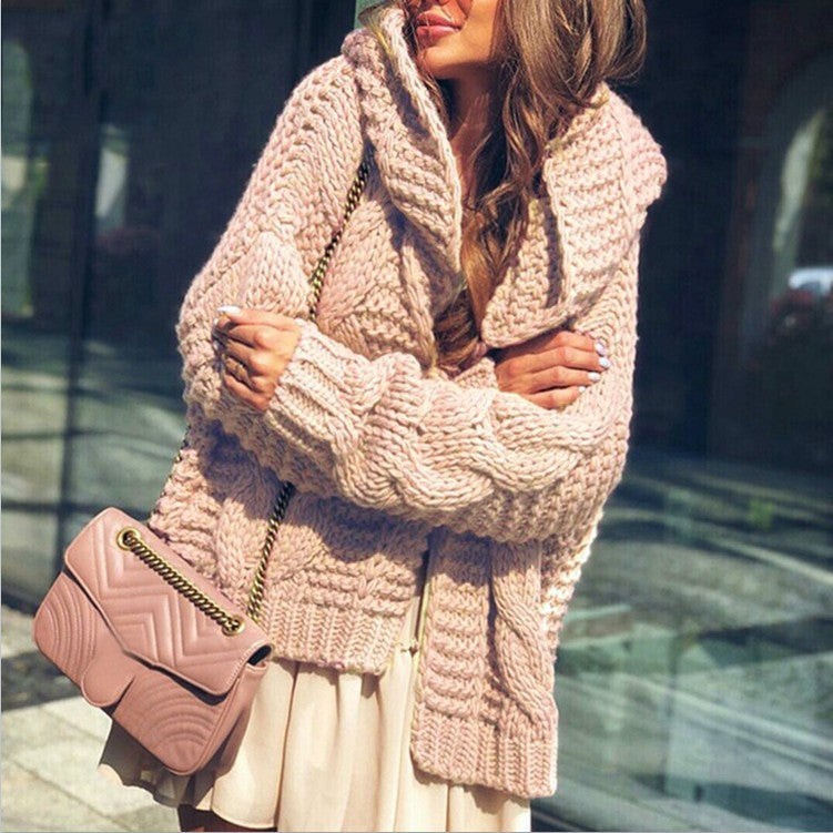 Veste en gros tricot pour dames au style oversize décontracté avec col châle et grandes poches Chic und Stil
