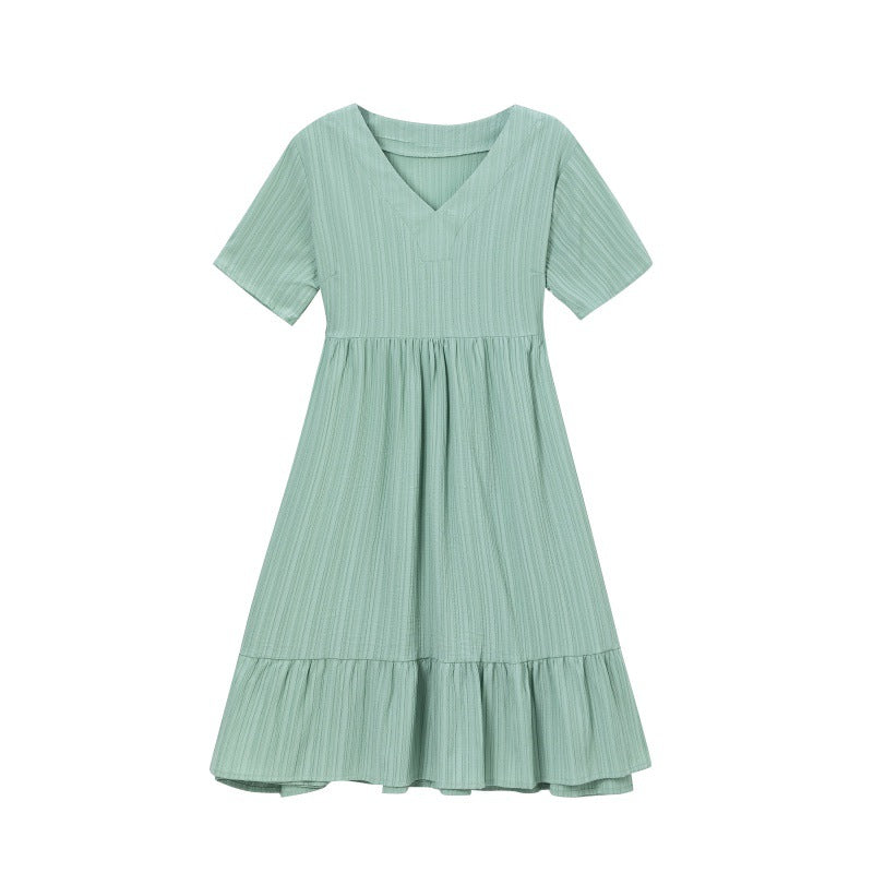 Robe fluide à volants pour femmes avec décolleté en V Chic und Stil