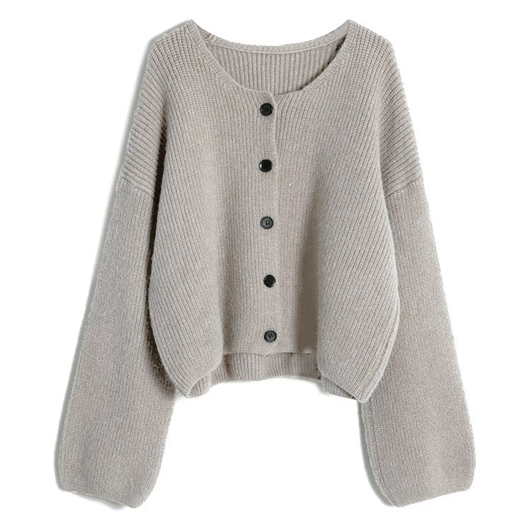 Cardigan court tendance pour femmes avec une fine structure côtelée et des détails de boutons Chic und Stil