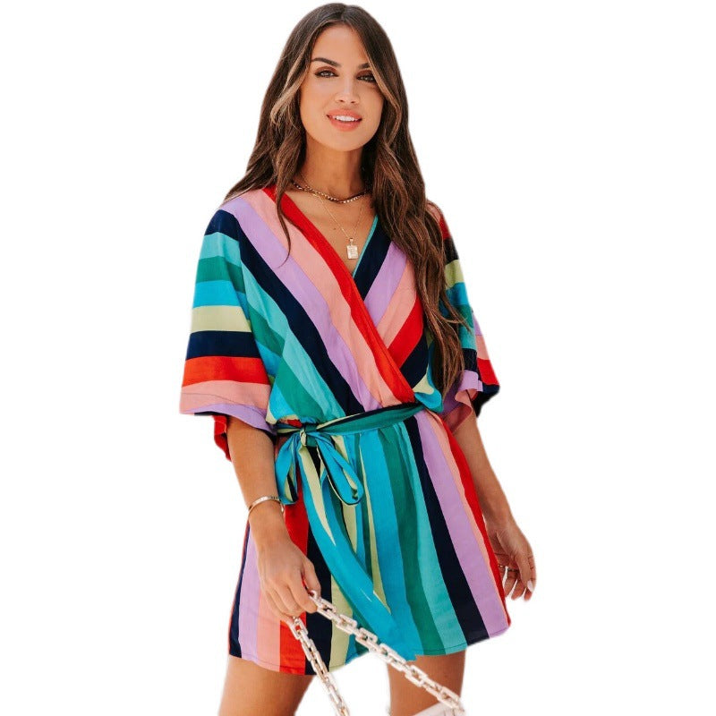 Robe mini enroulée rayée pour femmes avec ceinture ajustable Chic und Stil