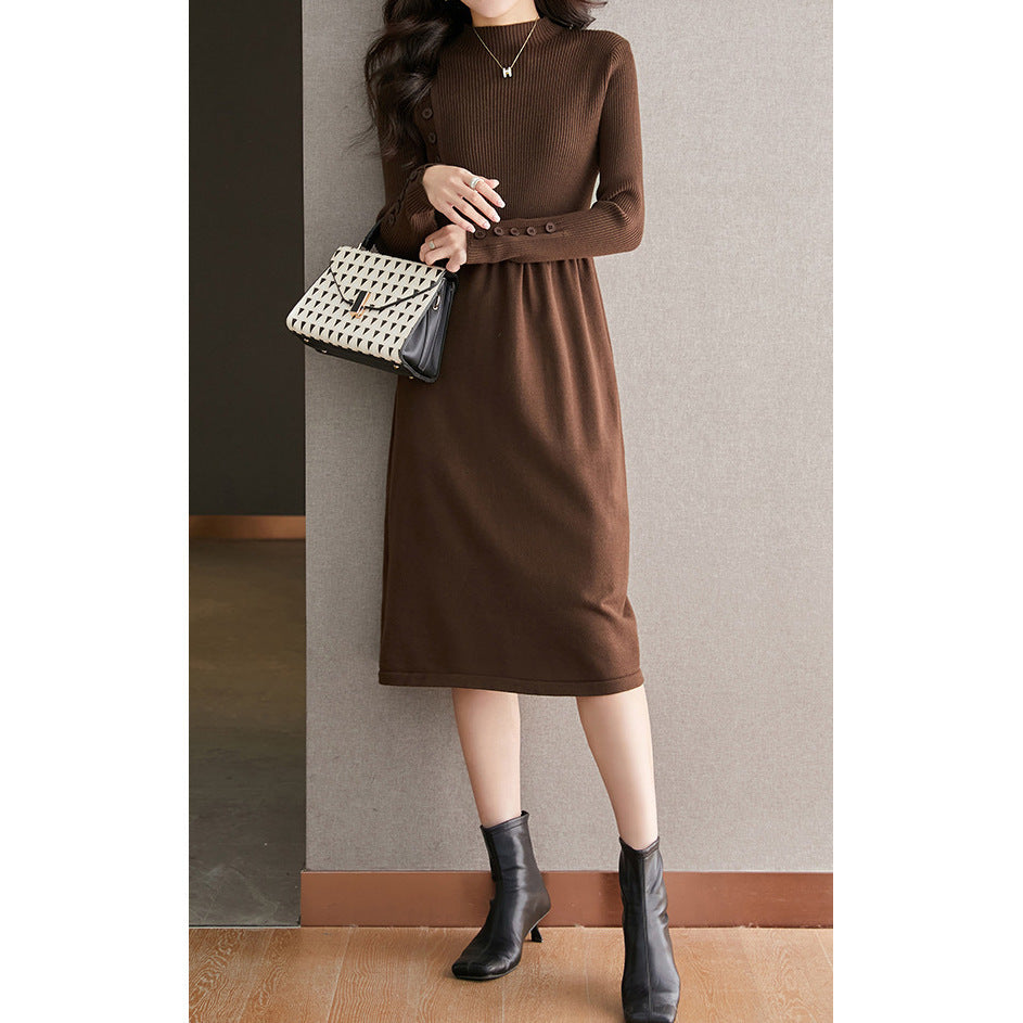 Robe en tricot pour femmes avec des détails de boutons élégants et un col rond Chic und Stil