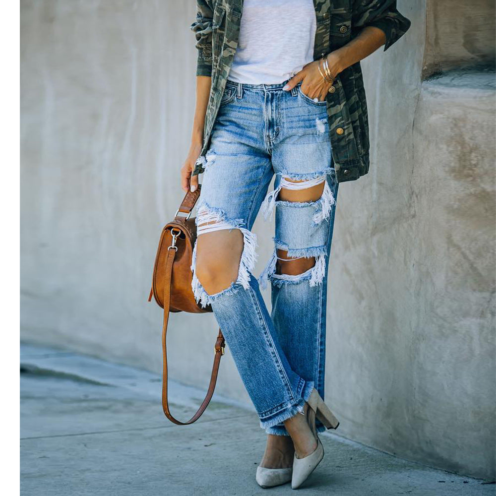 Jeans détruits pour femmes en coupe boyfriend décontractée avec des détails effilochés Chic und Stil