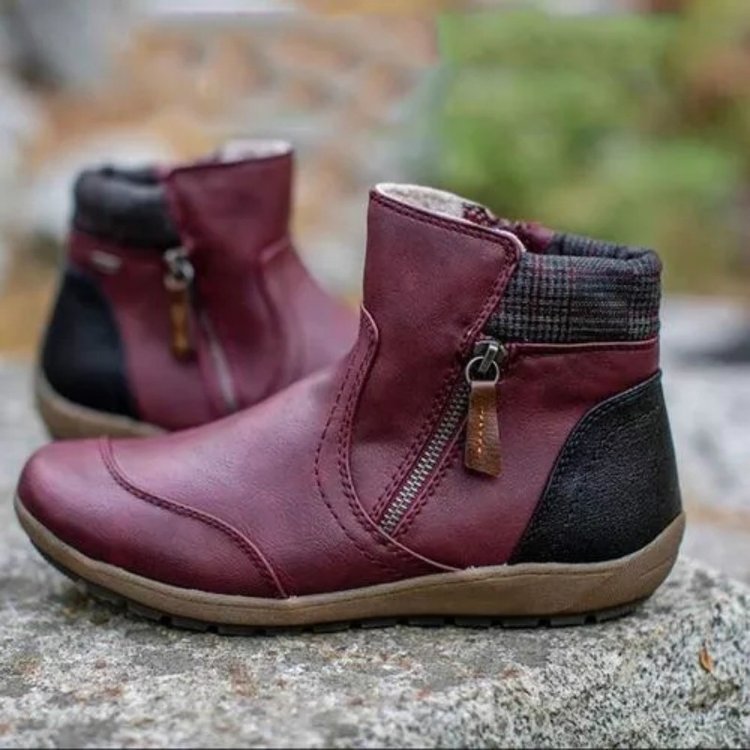 Bottes pour femmes rembourrées avec fermeture éclair latérale et couture à la mode Chic und Stil