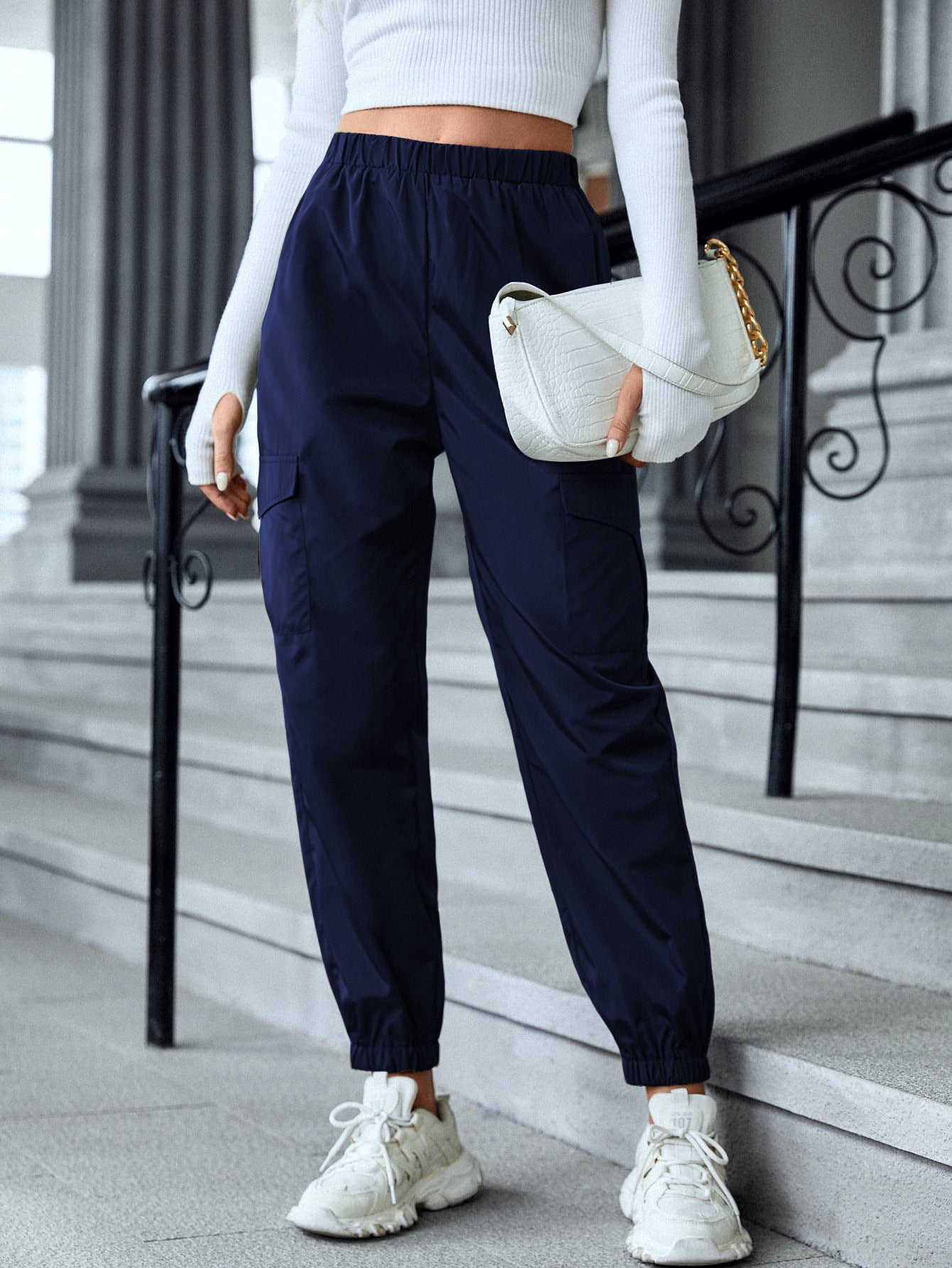 Pantalons cargo de loisirs pour femmes Chic und Stil