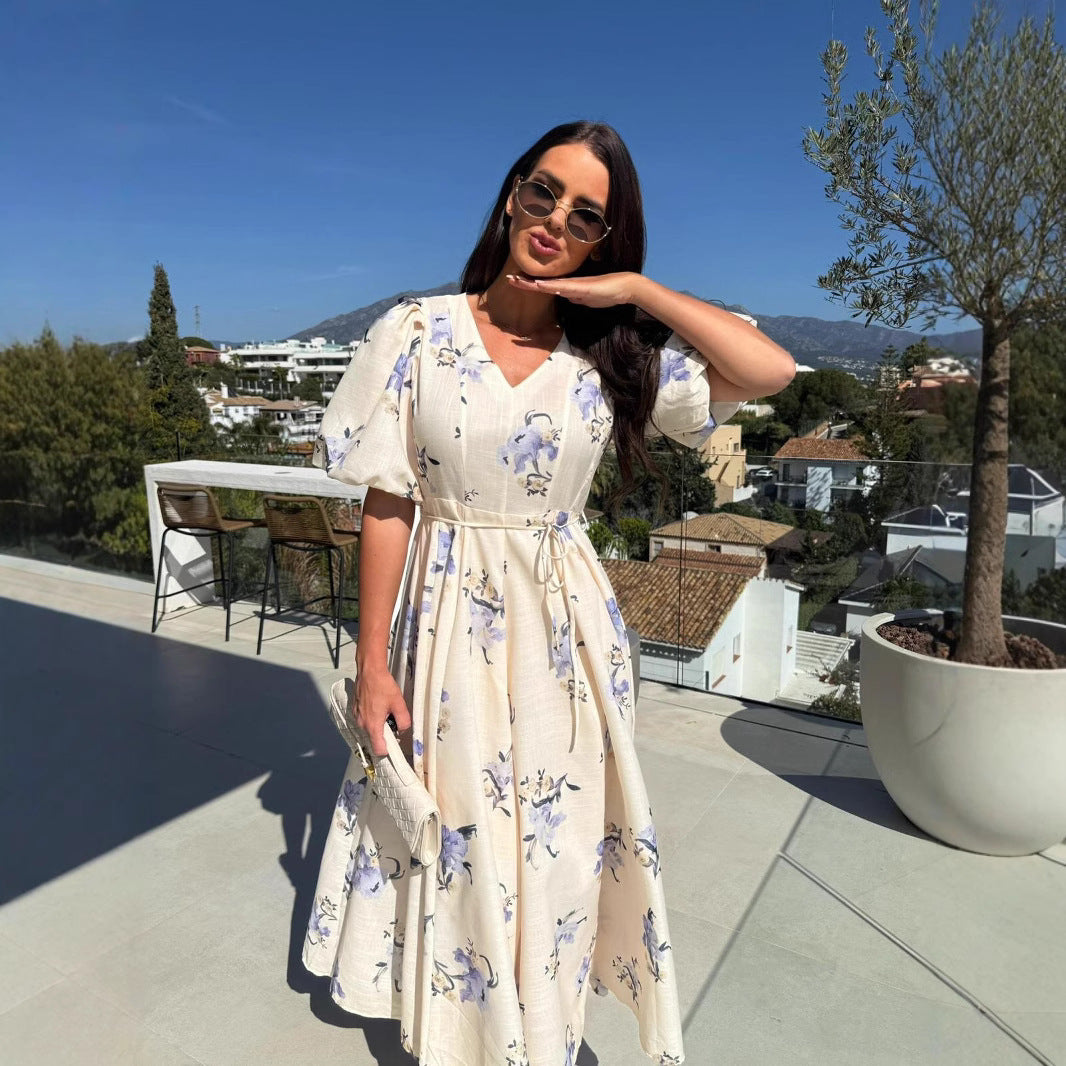 Women's maxi dress with floral patterns and puff sleeves Chic und Stil