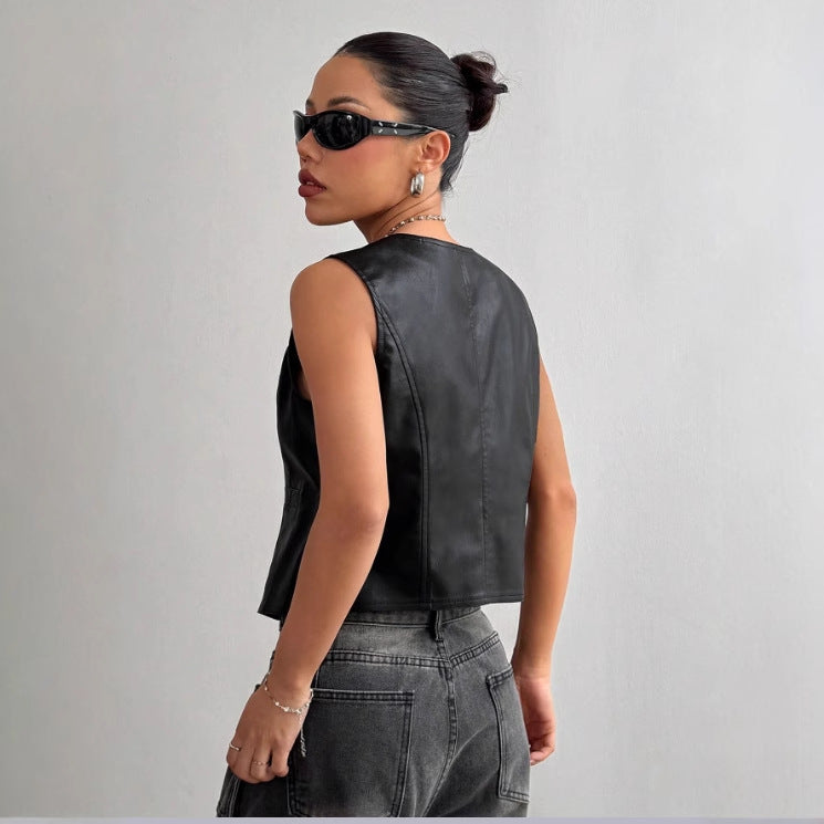 Veste élégante en simili cuir pour femmes avec une coupe cintrée et des poches pratiques Chic und Stil