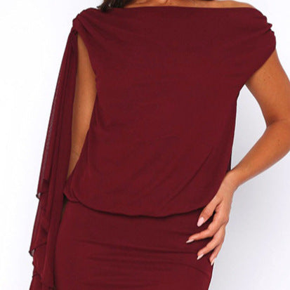 Asymmetrical short dress with short sleeves for women with modern ruffle details Chic und Stil