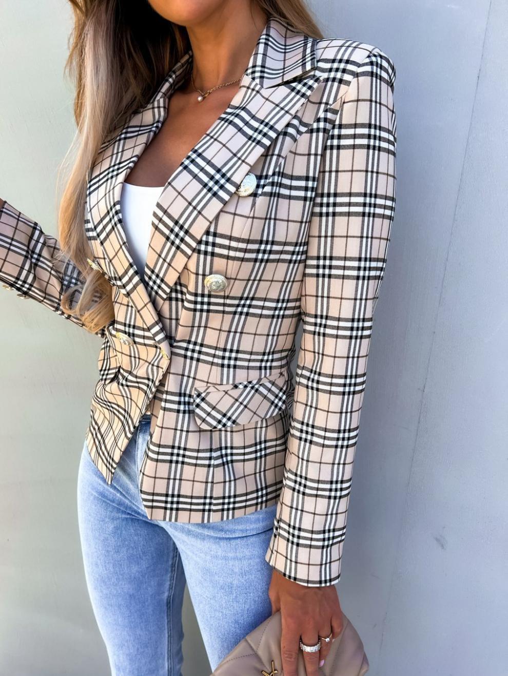 Blazer à carreaux pour femmes au design moderne avec double rangée de boutons et détails élégants Chic und Stil