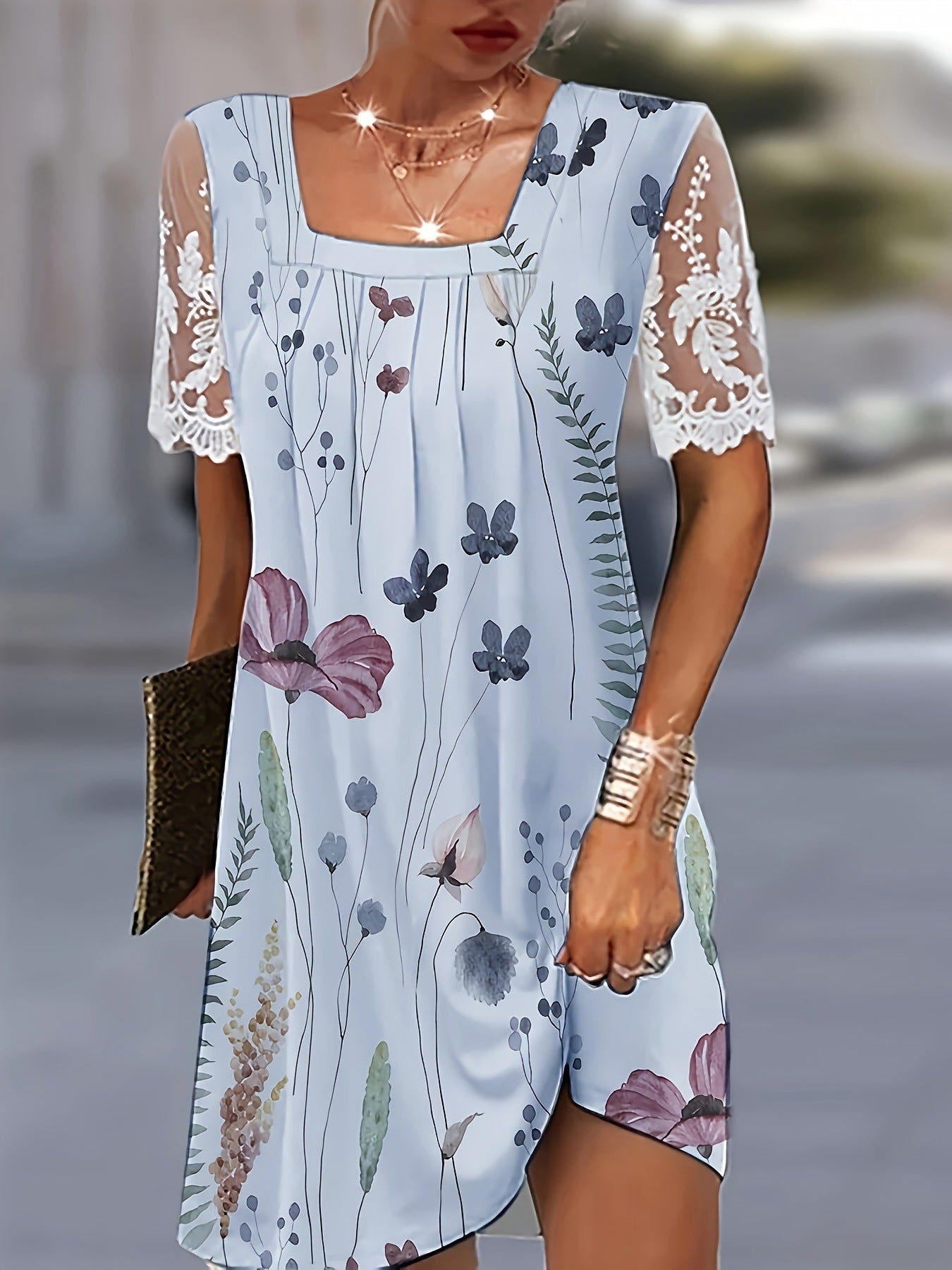 Robe tunique à imprimé floral pour femmes avec des manches en dentelle Chic und Stil