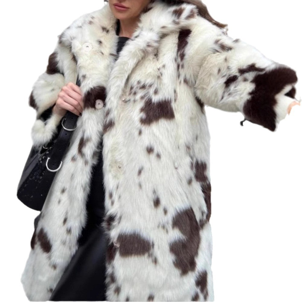 WomenLuxury faux fur coat with bold pattern Chic and Style