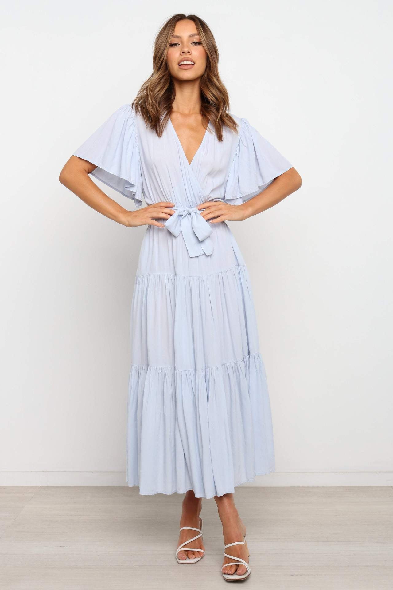 Robe maxi fluide pour femmes avec lien à nouer et manches papillon Chic und Stil