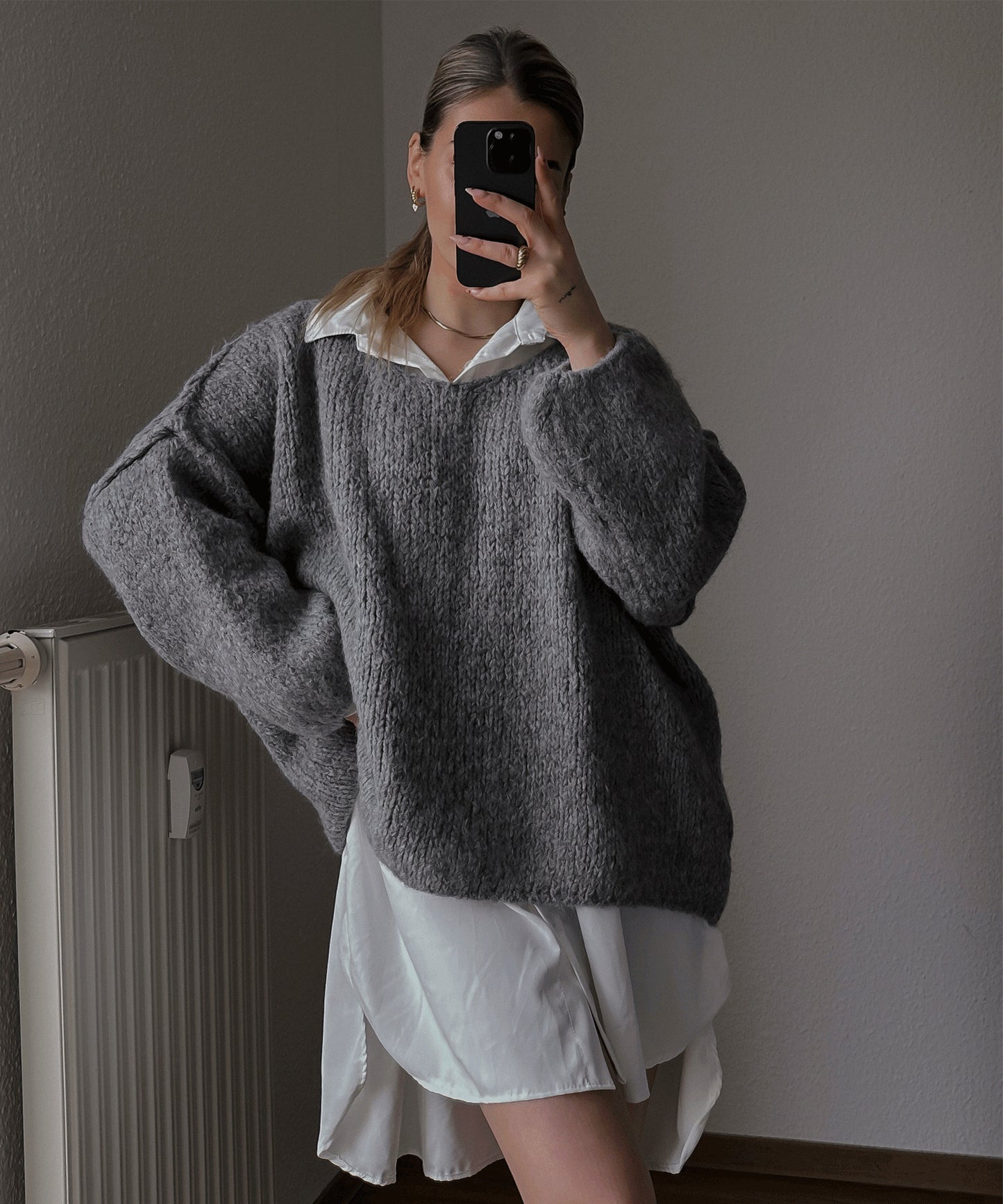 Pull oversized décontracté pour femmes avec des manches volumineuses et une texture douce Chic & Stil