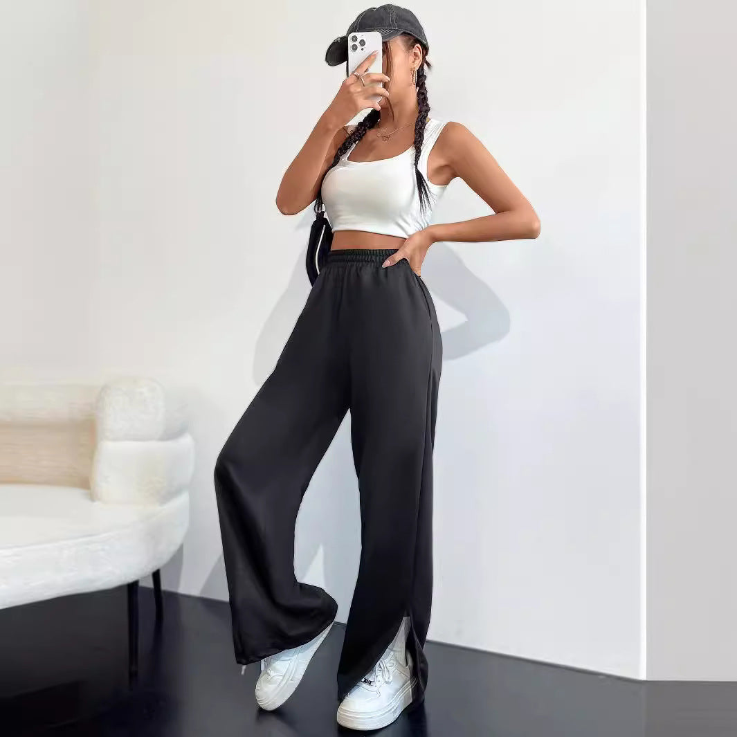 Loose sports pants for women with side slits and elastic waistband Chic and Style