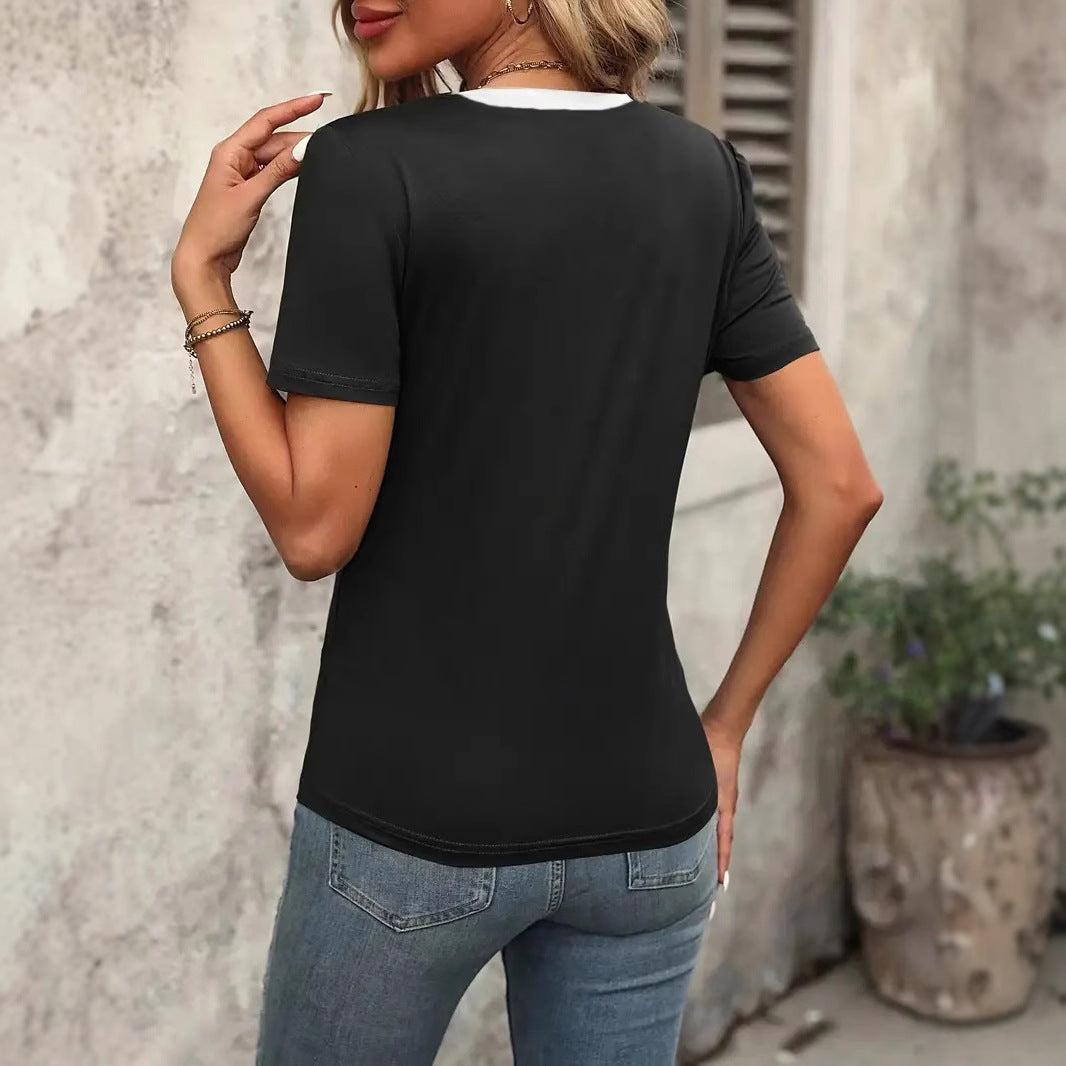 T-shirt pour femmes à col en V avec un design structuré moderne Chic und Stil