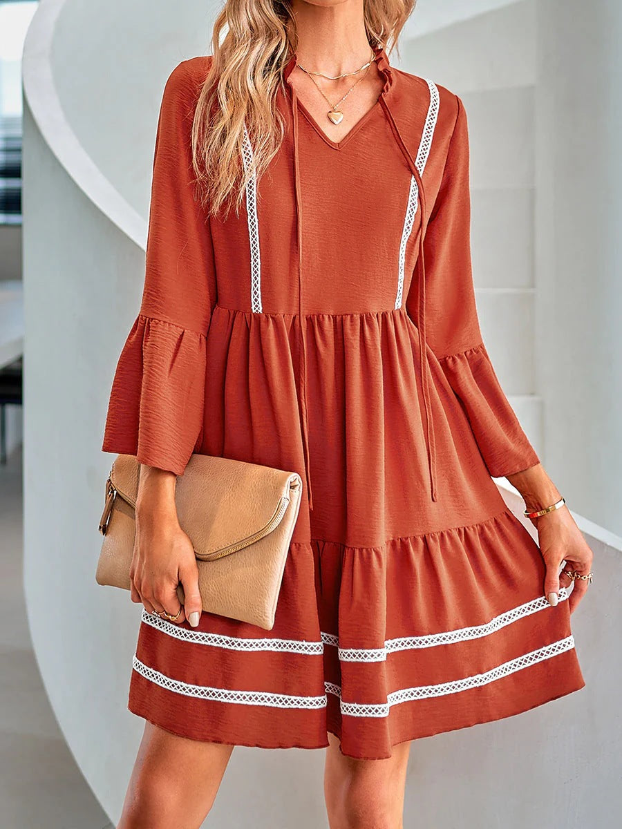 Robe de loisirs pour femmes avec une coupe ample et des volants décoratifs Chic und Stil