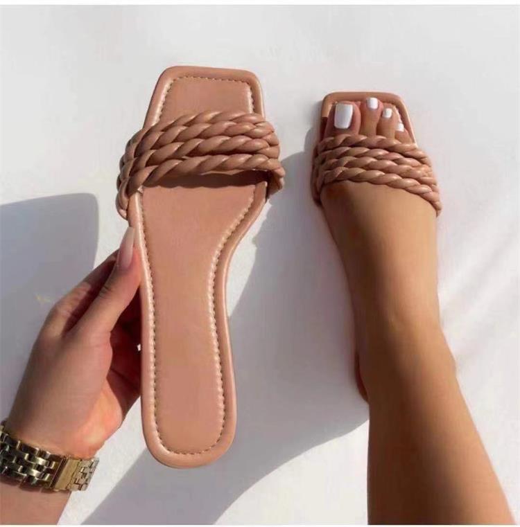 Sandales Slip-On Tressées Chic und Stil pour Femmes