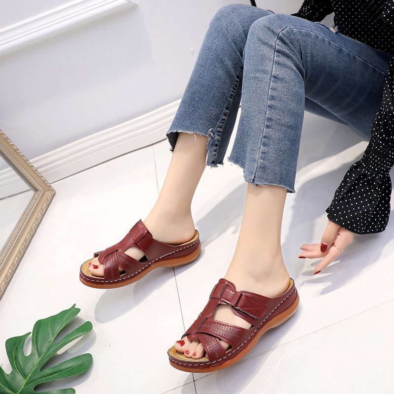 Sandales à brides pour femmes avec une structure de matériau supérieur respirant et une semelle confortable Chic und Stil