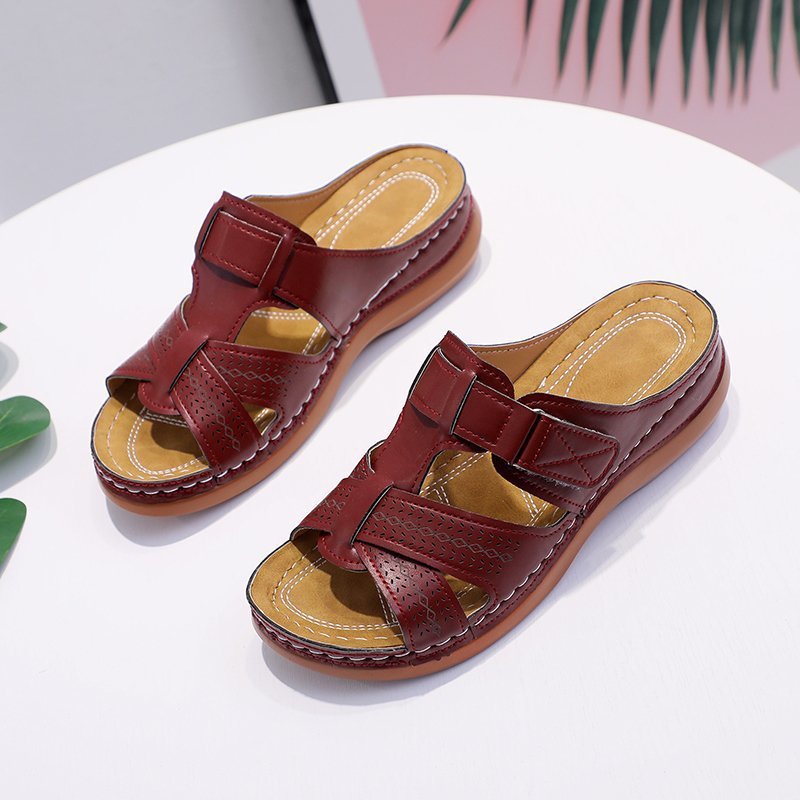 Sandales à brides pour femmes avec une structure de matériau supérieur respirant et une semelle confortable Chic und Stil