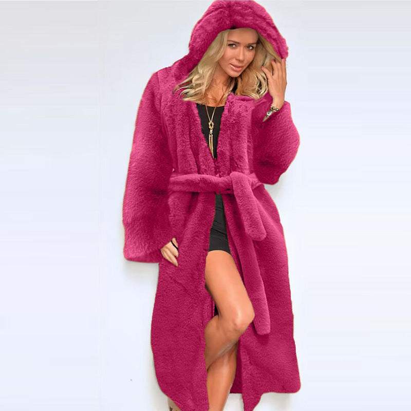 Dame à carreaux avec capuche et ceinture Chic und Stil