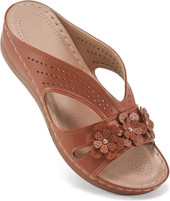 Sandales antidérapantes décorées de fleurs Chic und Stil pour femmes