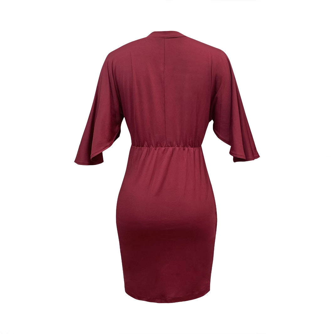 Robe Bodycon pour femmes avec coupe innovante et manches flottantes Chic und Stil
