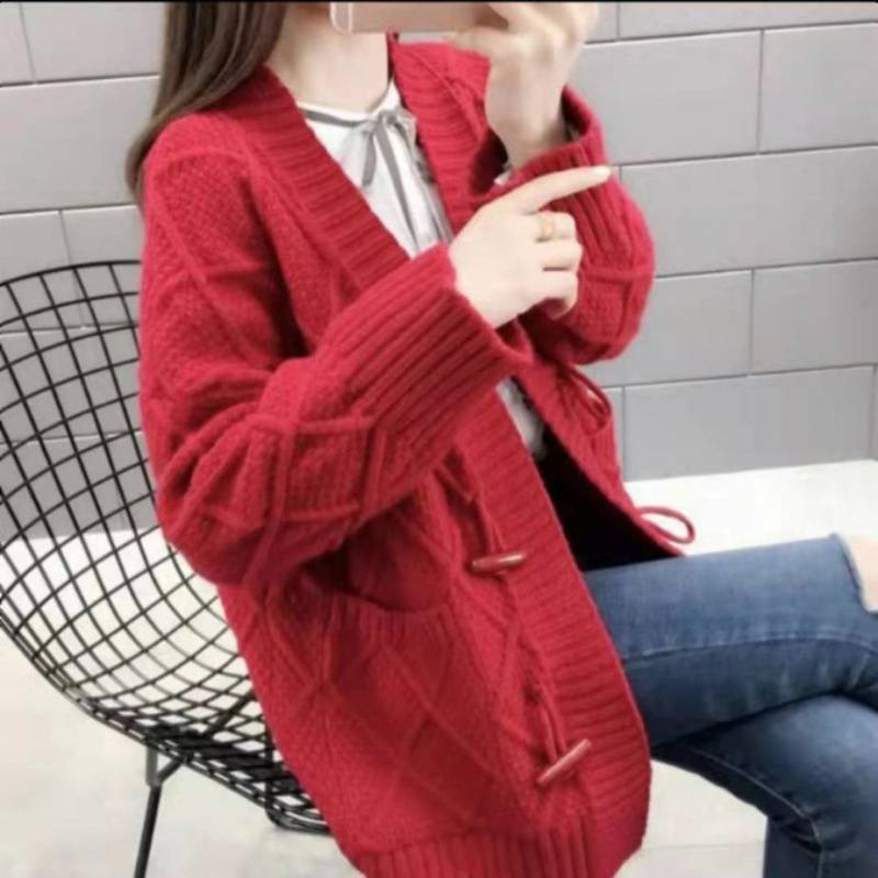 Cardigan en tricot pour femmes avec design en torsades et structures Chic und Stil