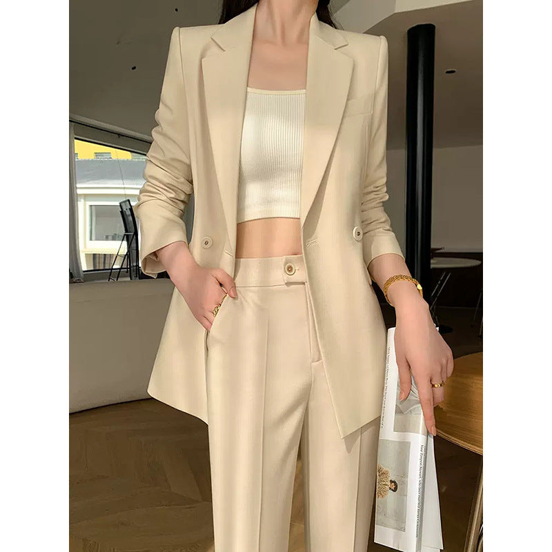 Veste de costume double boutonnage pour femmes Chic und Stil