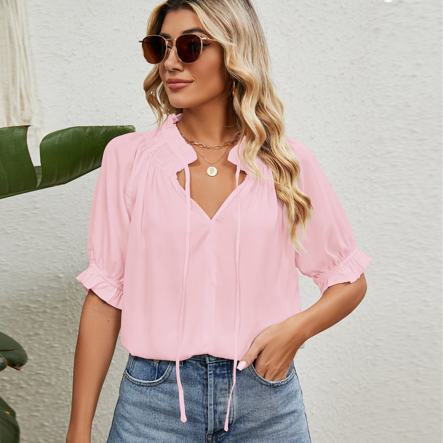 Blouse femme avec col froncé et manches courtes Chic und Stil