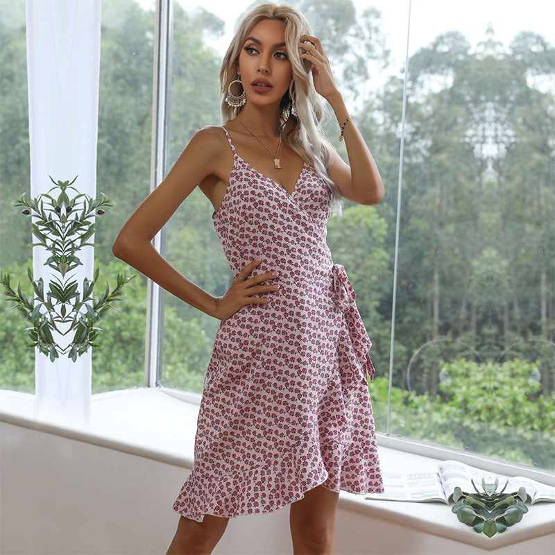 Robe portefeuille pour femmes avec bordure à volants et lien ajustable Chic und Stil