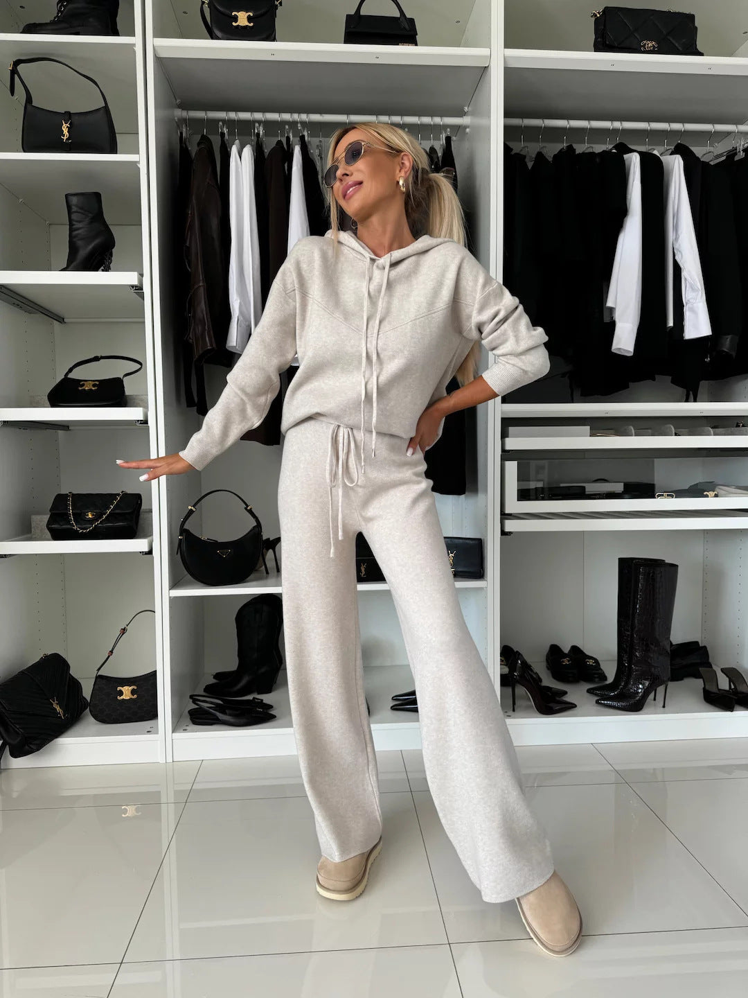 Casual hoodie set for women and wide pants Chic und Stil