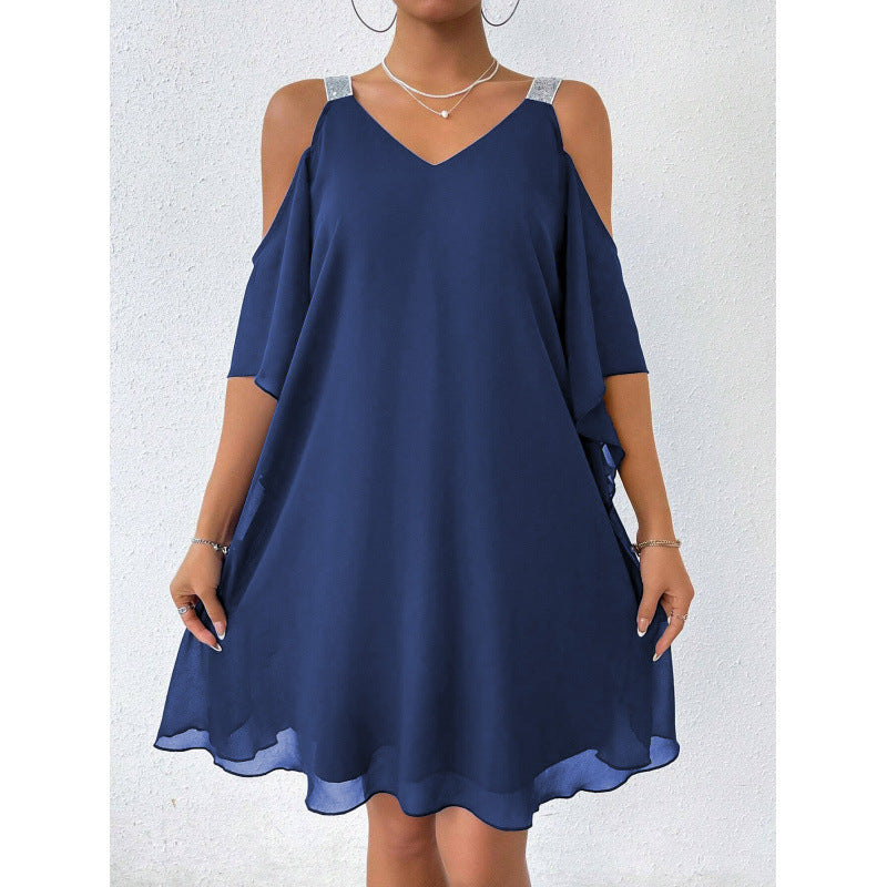 Robe fluide pour femmes avec design à épaules dénudées et ourlet à volants Chic und Stil