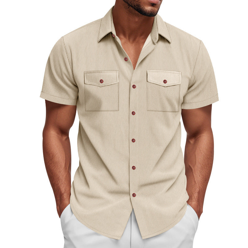Chemise à manches courtes rayée pour hommes avec deux poches poitrine pratiques Chic und Stil