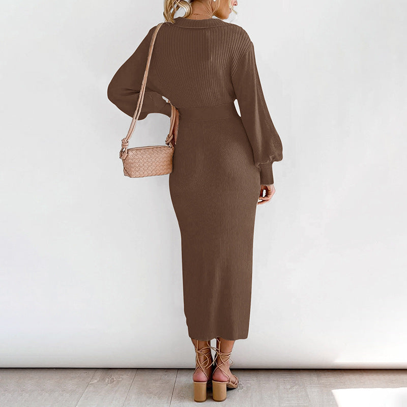 Robe en tricot pour femmes avec ceinture à la taille et joli décolleté en V Chic und Stil
