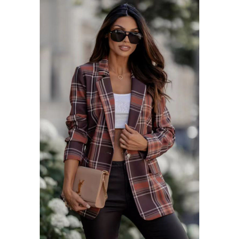 Blazer à carreaux pour femmes au style oversized moderne avec des détails élégants Chic und Stil