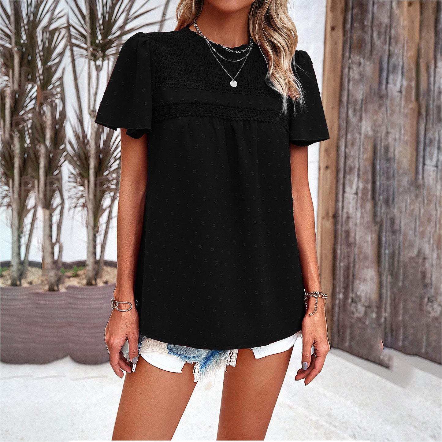 Chemisier léger pour femme avec des détails en volants et une fine texture Chic und Stil