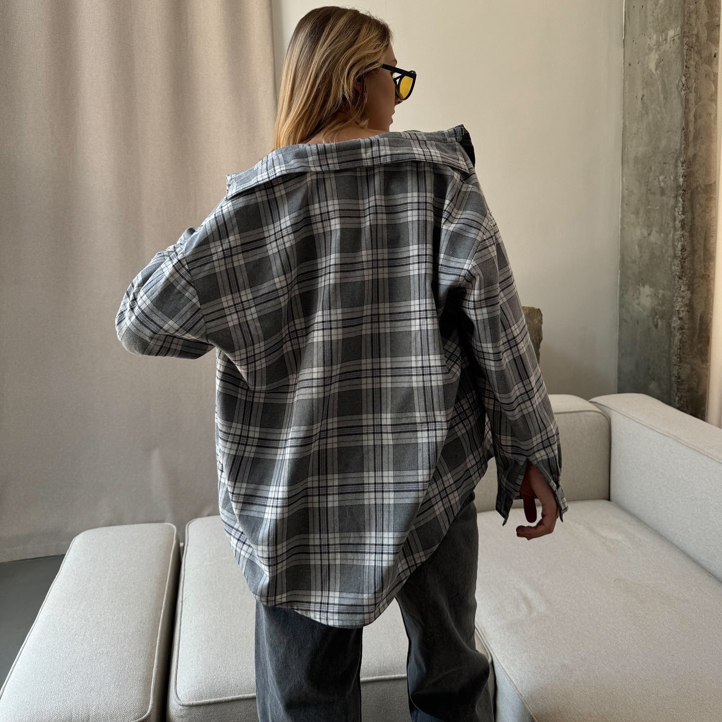 Blouse à carreaux décontractée pour femmes avec coupe oversized et détails modernes Chic und Stil