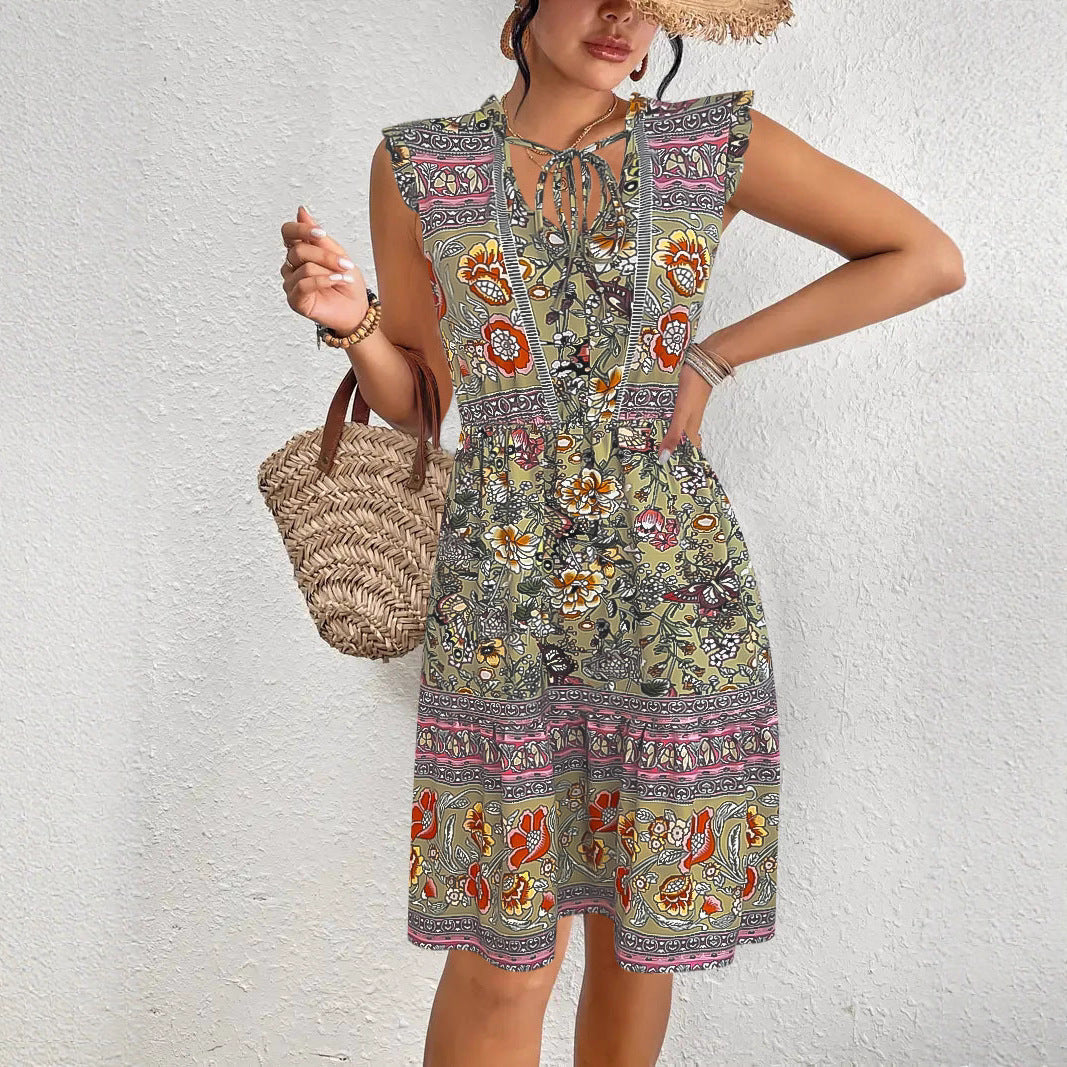 Robe midi d'été femme avec un motif floral ludique et une coupe décontractée Chic und Stil