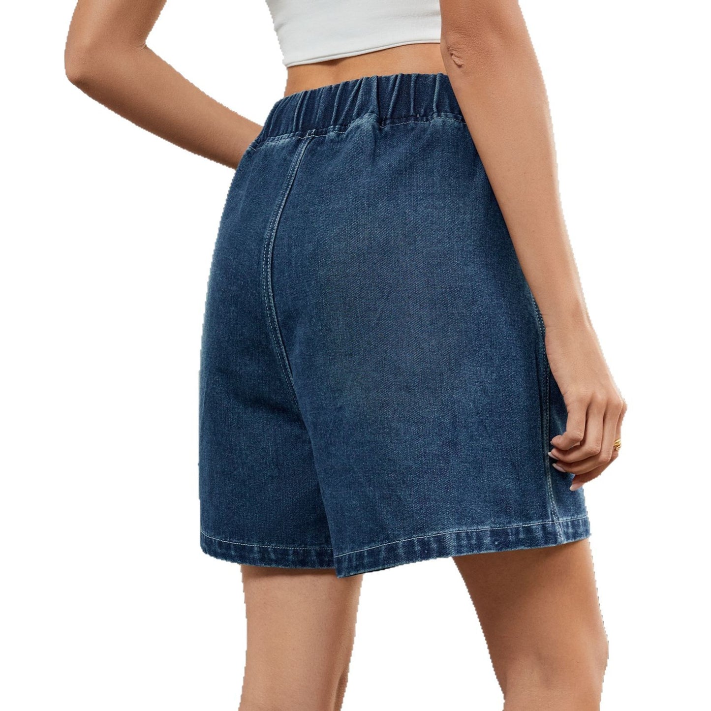 Comfortable denim shorts for women with elastic waist and side pockets Chic und Stil