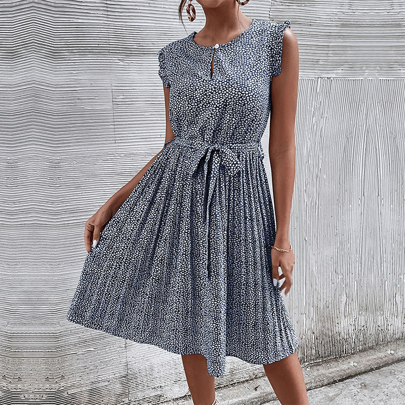 Robe à A plis pour dames avec ceinture à la taille Chic und Stil