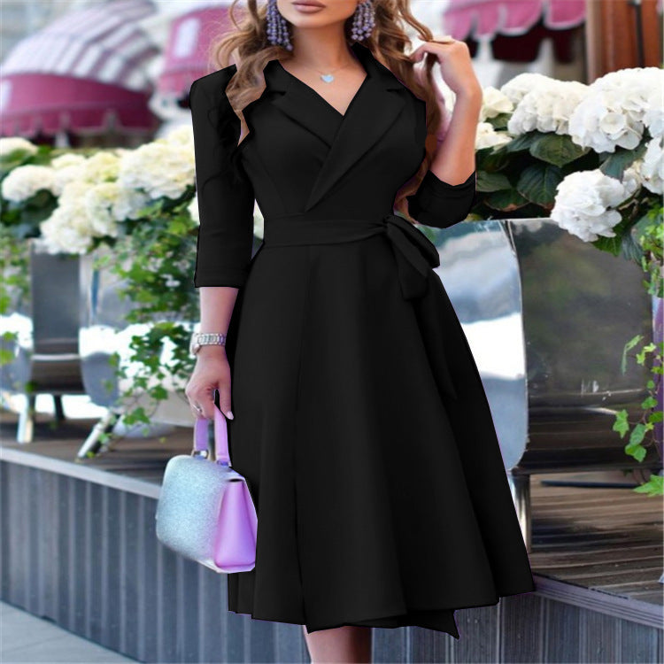 Women's Floral Wrap Dress with Fitted Silhouette Chic und Stil