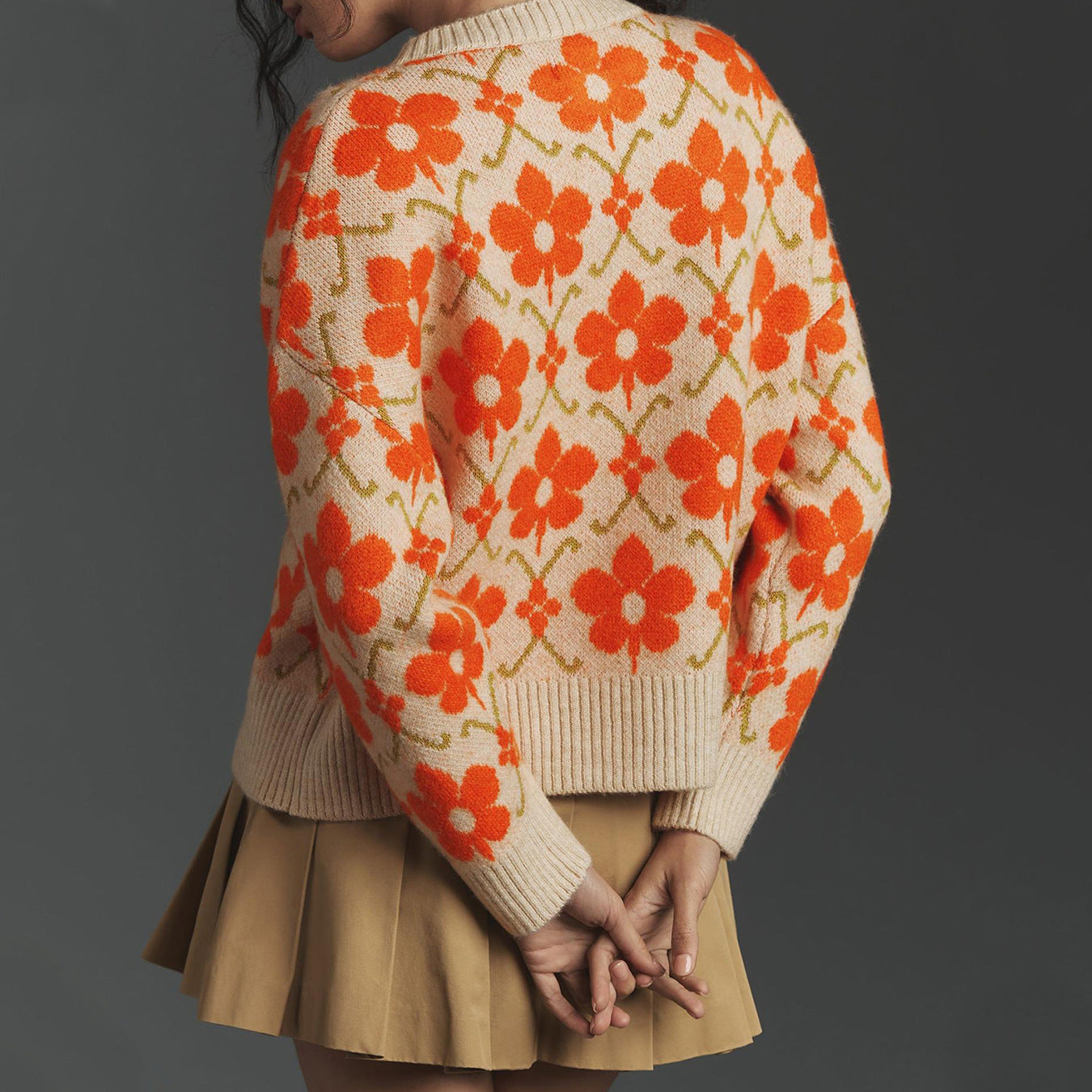 Veste en tricot florale pour femmes avec boutons et coupe agréable Chic und Stil